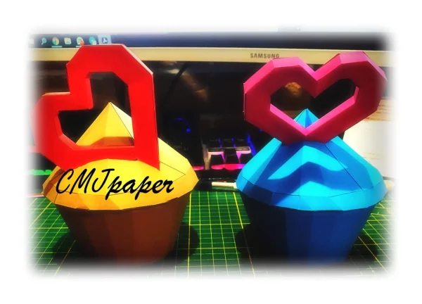 PAPERCRAFT 2 CUPCAKE boite cœur – Image 2