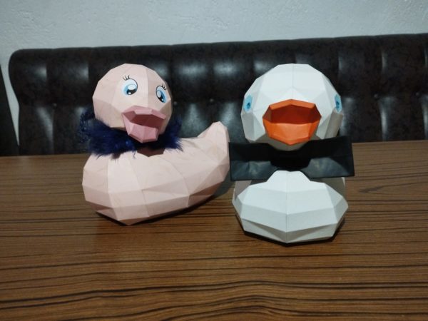 PAPERCRAFT CANARD DE BAIN COQUIN – Image 3