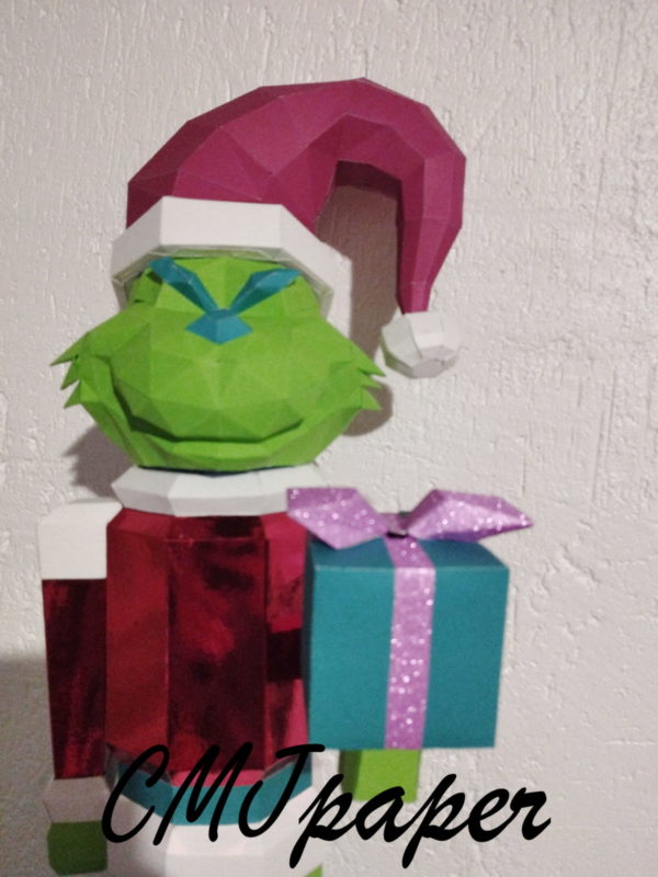 PAPERCRAFT Casse noisette GRINCH – Image 4