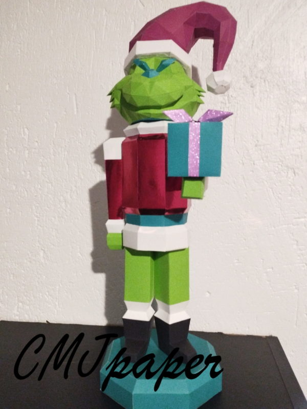 PAPERCRAFT Casse noisette GRINCH – Image 6